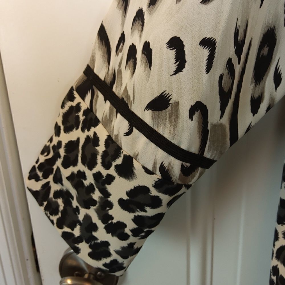 Caribe vintage black and charcoal gray animal print kimono with shoulder pads - Picture 5 of 10